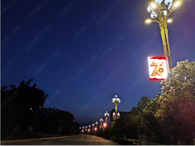 蒙自旅游區(qū)路燈配套LED燈桿屏實現數字升級